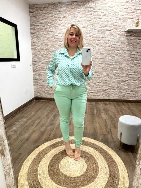 Blusa 17,99€ Pantalón 16,99€