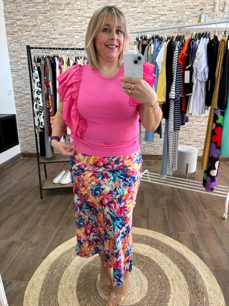 Falda 16,99€ Camiseta 12,95€