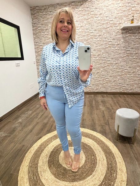 Blusa 17,99€ Pantalón 16,99€